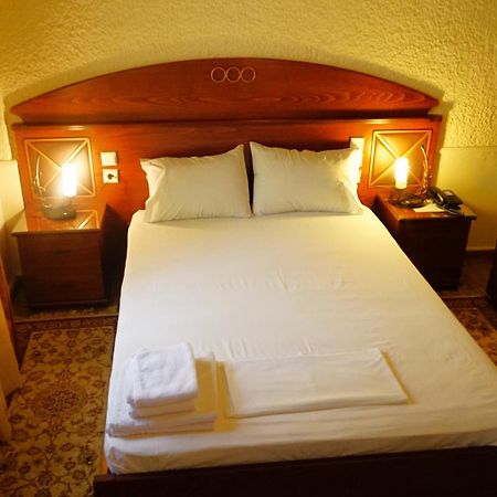 Chania Hotel Екстериор снимка