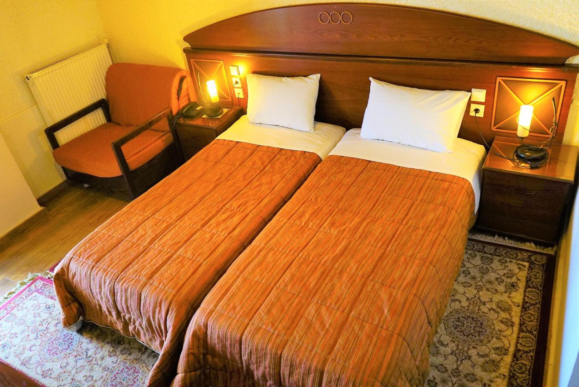 Chania Hotel Екстериор снимка