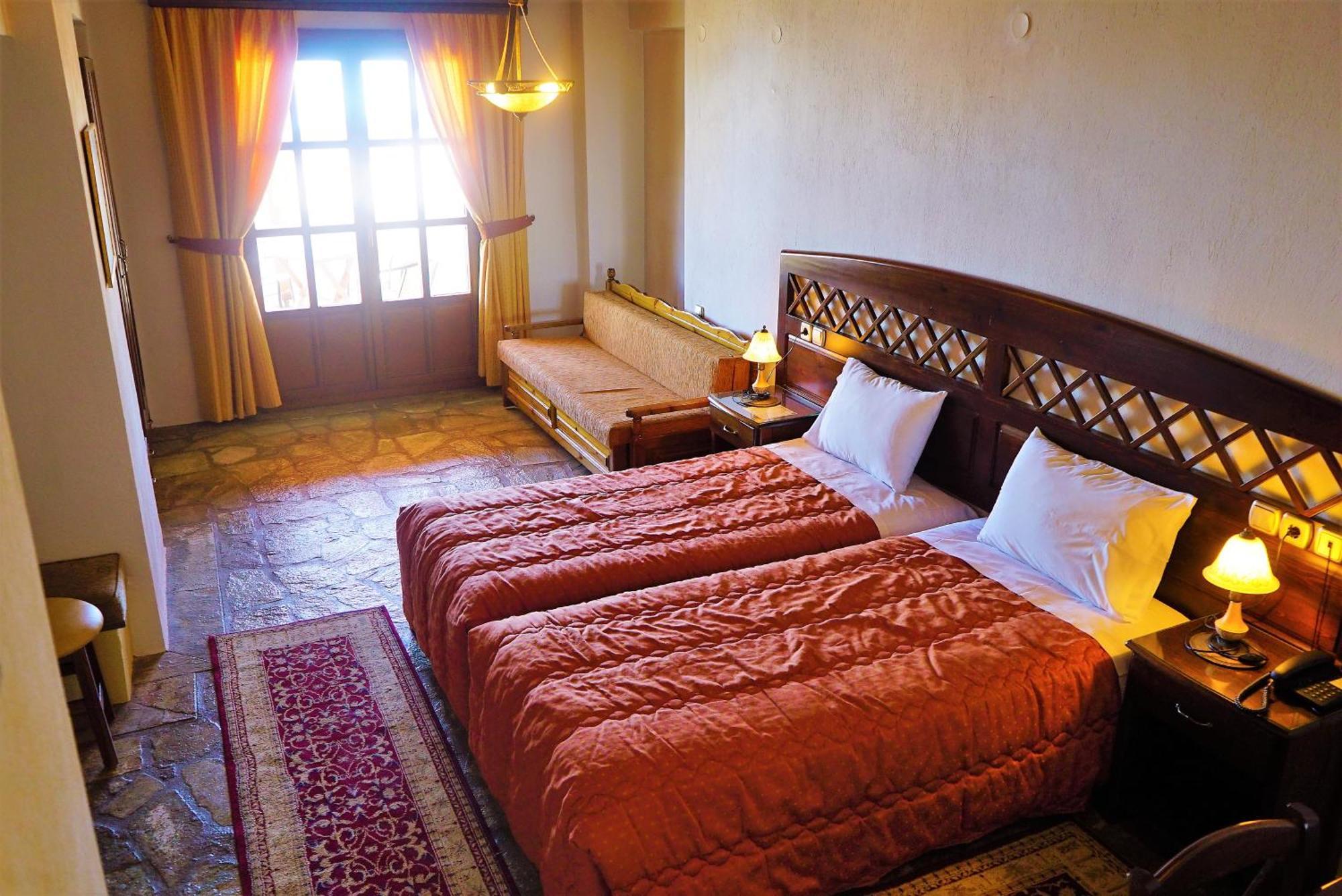 Chania Hotel Екстериор снимка