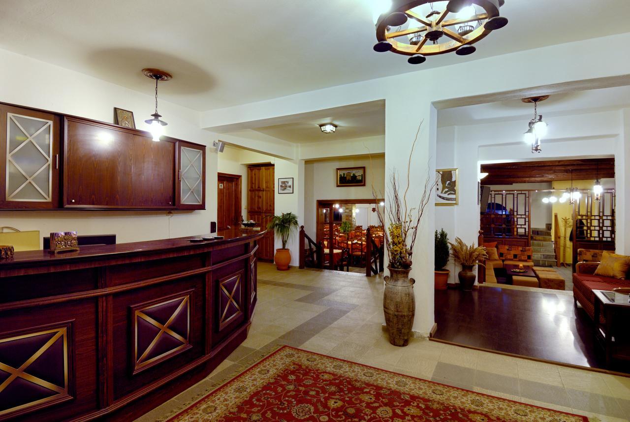 Chania Hotel Екстериор снимка